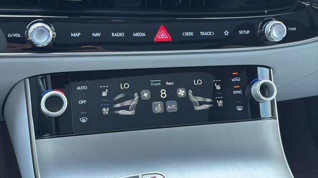 2026 Genesis GV70 2.5T Advanced