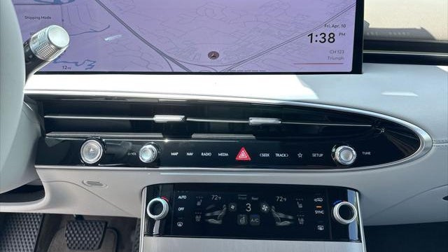 2026 Genesis GV70 2.5T Advanced