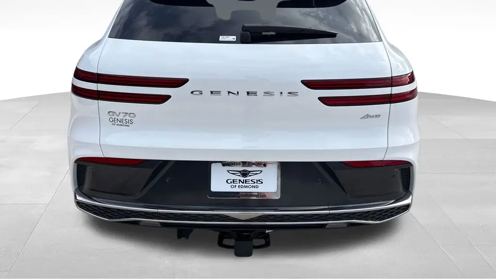 2026 Genesis GV70 2.5T Advanced