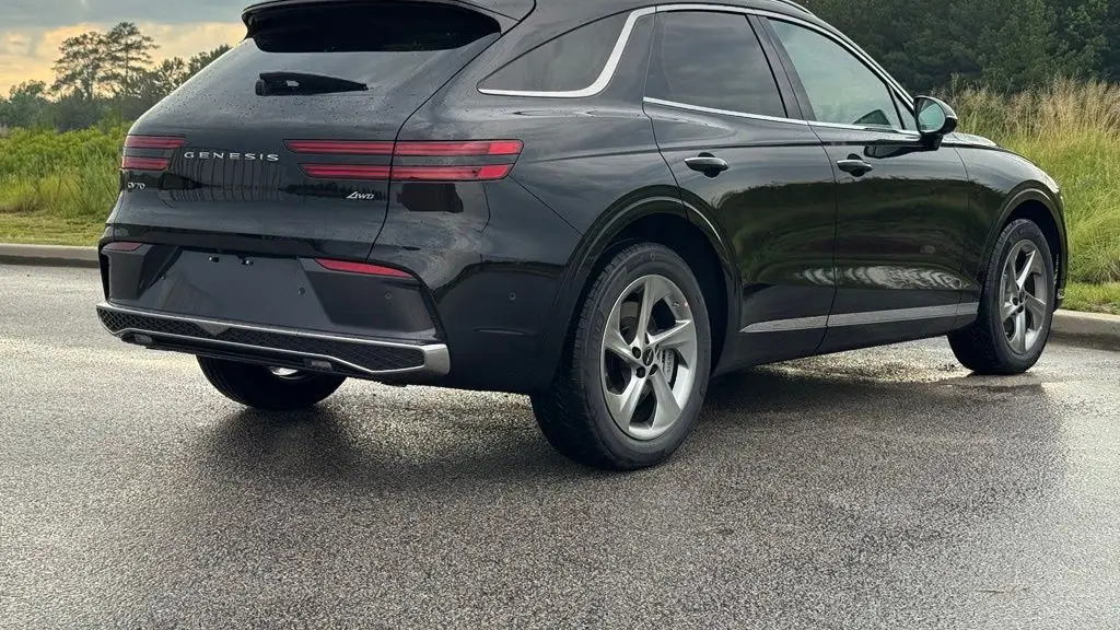 2026 Genesis GV70 2.5T Advanced