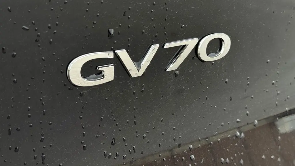 2026 Genesis GV70 2.5T Advanced