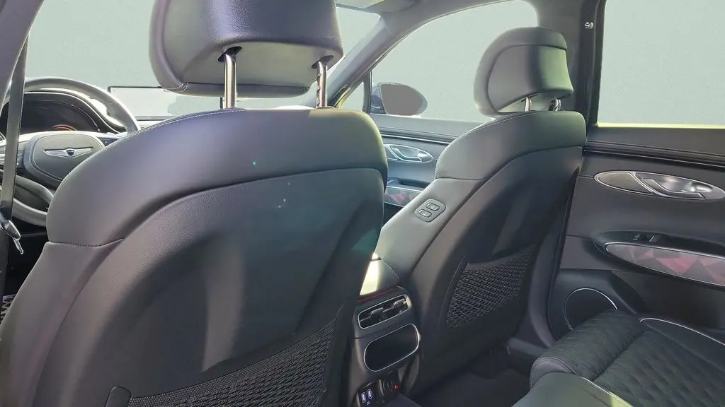 2025 Genesis GV70 3.5T Sport
