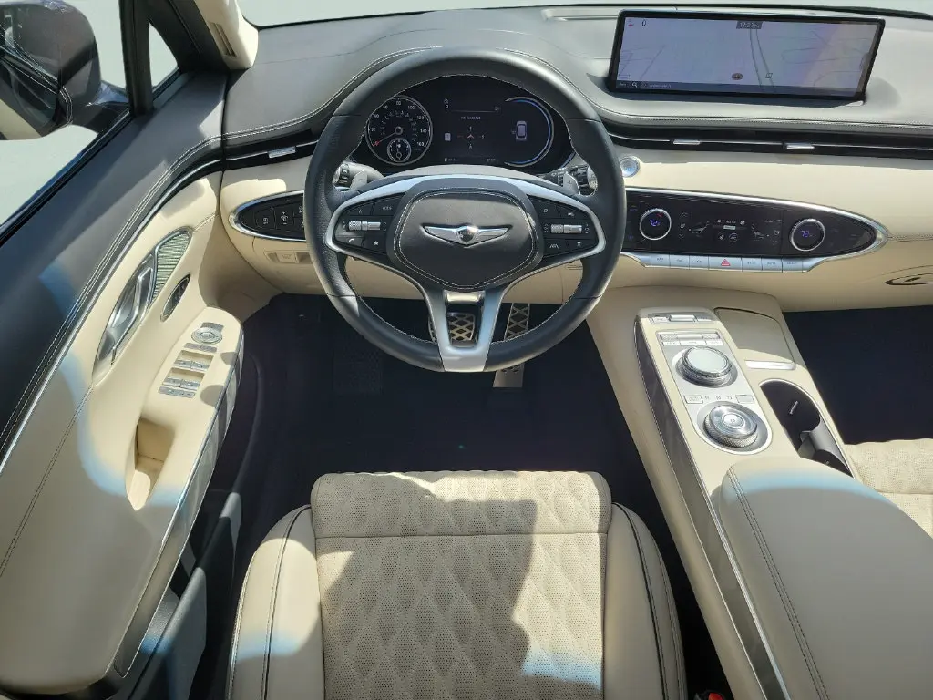 2025 Genesis Gv70 - $52,999