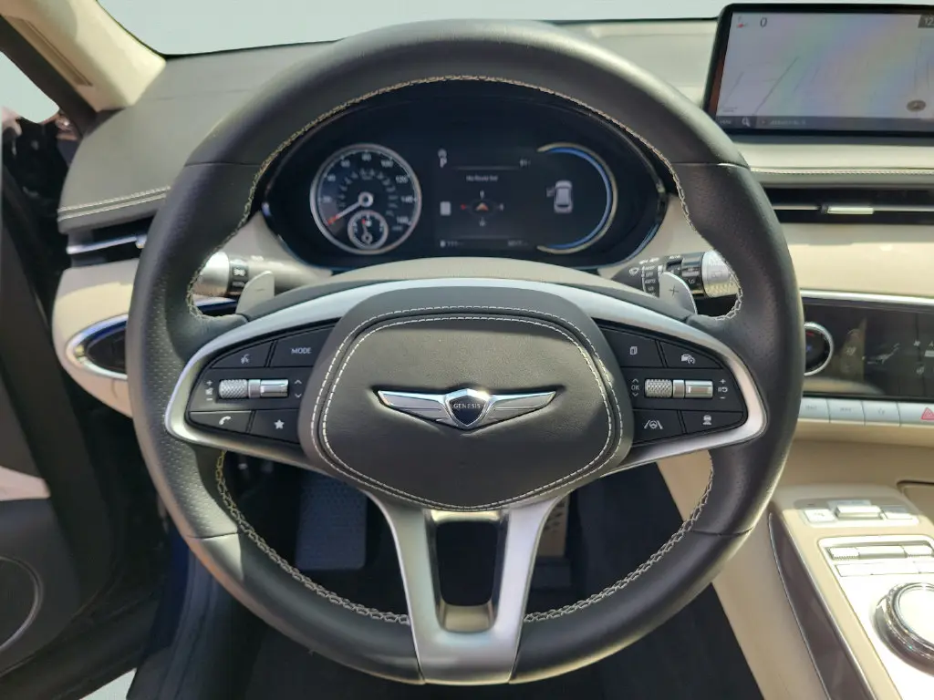 2025 Genesis Gv70 - $52,999