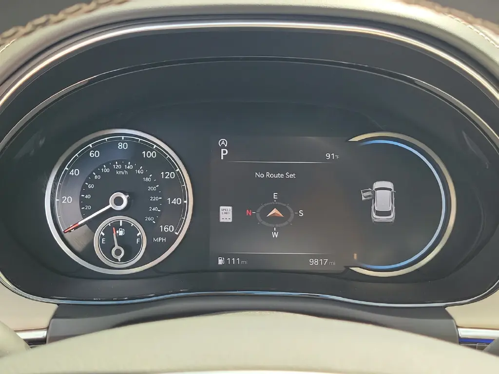 2025 Genesis Gv70 - $52,999