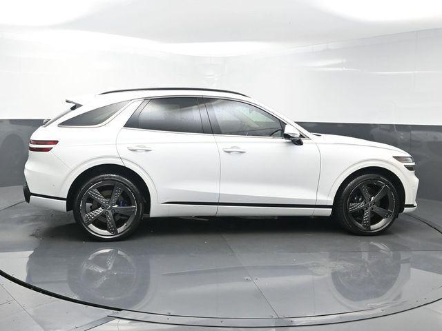 2025 Genesis Gv70 - $47,337