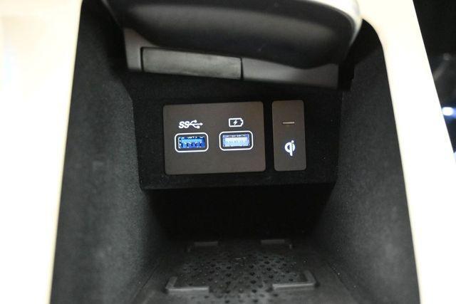 2025 Genesis Gv70 - $47,337