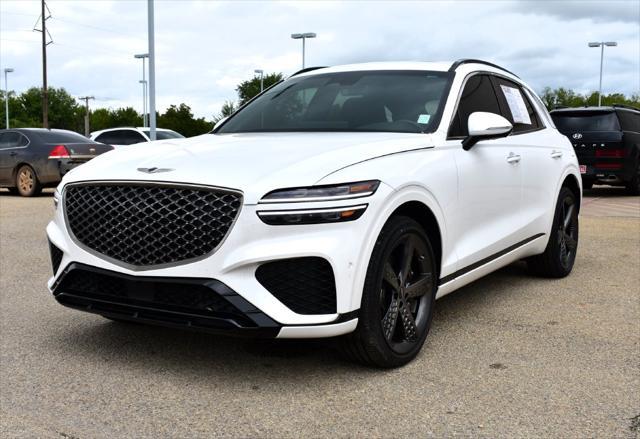 2025 Genesis Gv70 - $46,367