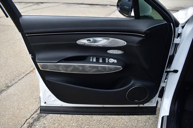 2025 Genesis Gv70 - $46,367
