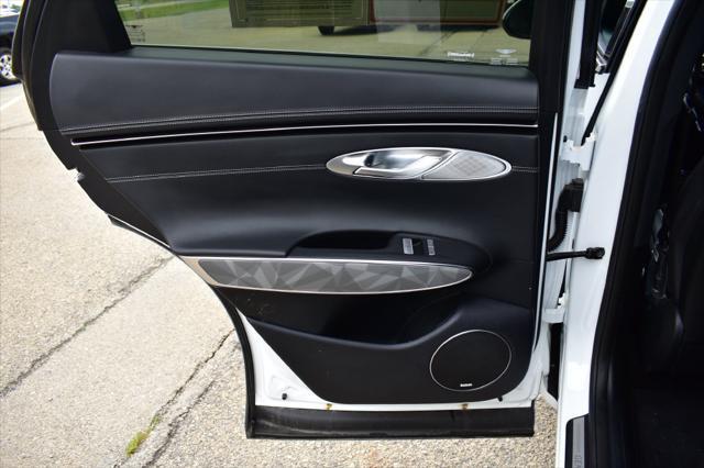 2025 Genesis Gv70 - $46,367
