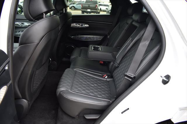 2025 Genesis Gv70 - $46,367