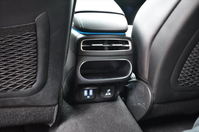 2025 Genesis Gv70 - $46,367