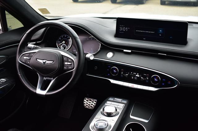 2025 Genesis Gv70 - $46,367