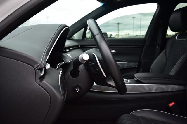 2025 Genesis Gv70 - $46,367
