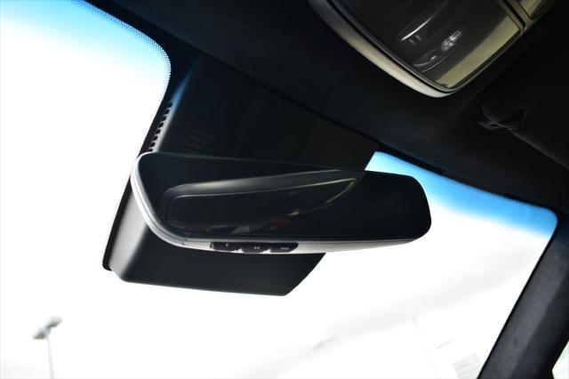 2025 Genesis Gv70 - $46,367