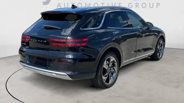 2023 Genesis Electrified GV70 Base