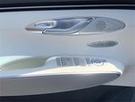 2025 Electrified GV70 Thumbnail 15