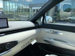 2025 Electrified GV70 Thumbnail 34