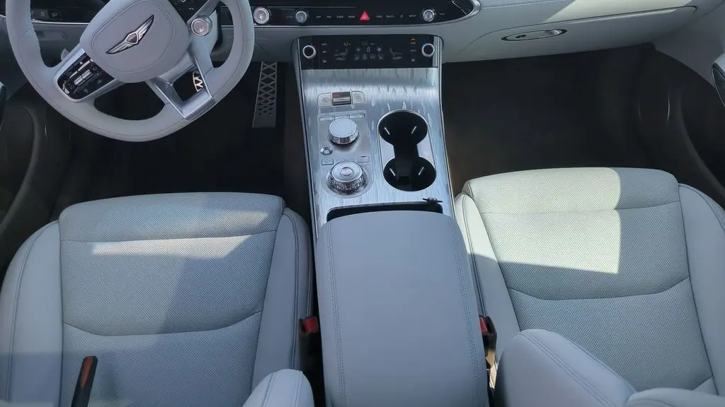 2026 Genesis Electrified GV70 Standard