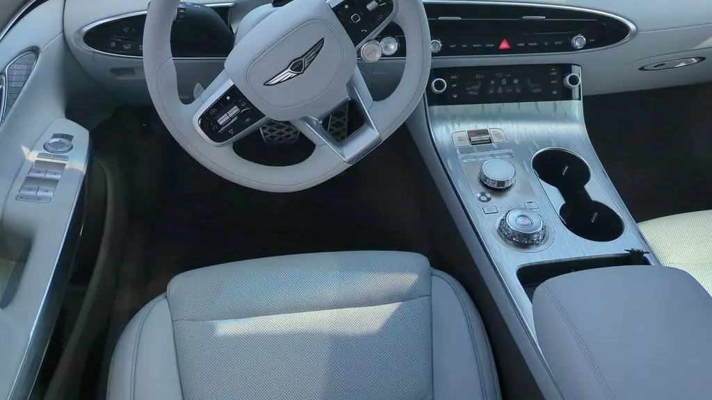 2026 Genesis Electrified GV70 Standard