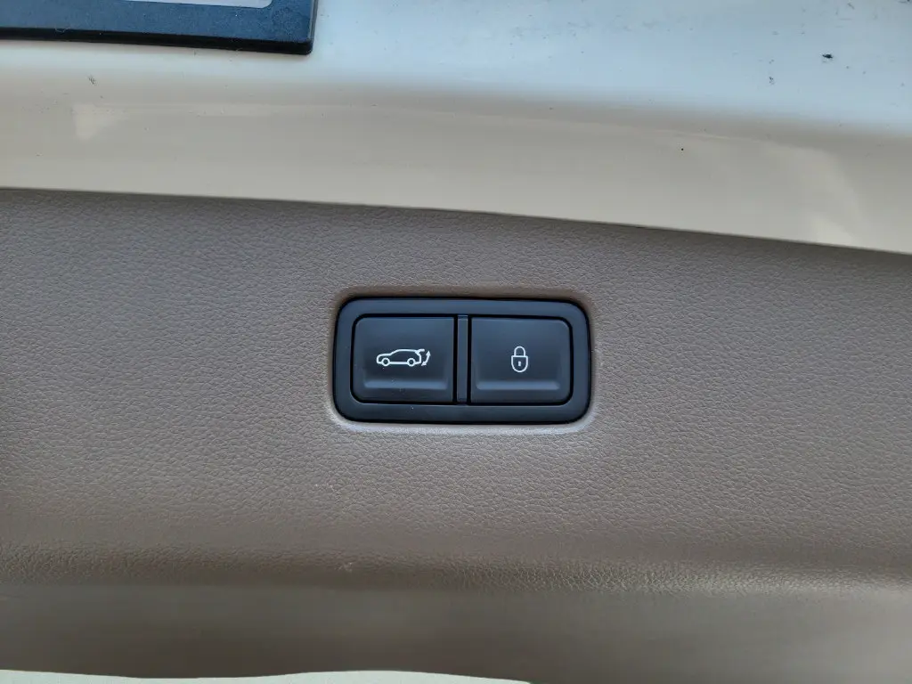 2026 Genesis Gv70 - $66,299