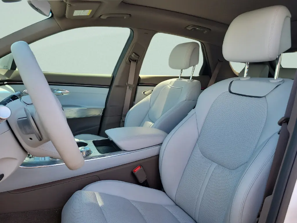 2026 Genesis Gv70 - $66,299