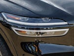 2025 Electrified GV70 Thumbnail 8