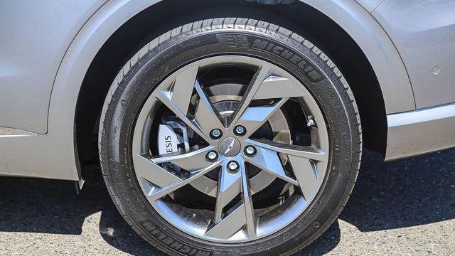 2023 Genesis Electrified GV70 Base