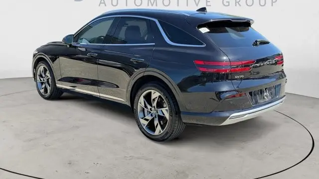 2023 Genesis Electrified GV70 Base