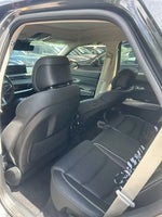 2025 Electrified GV70 Thumbnail 4