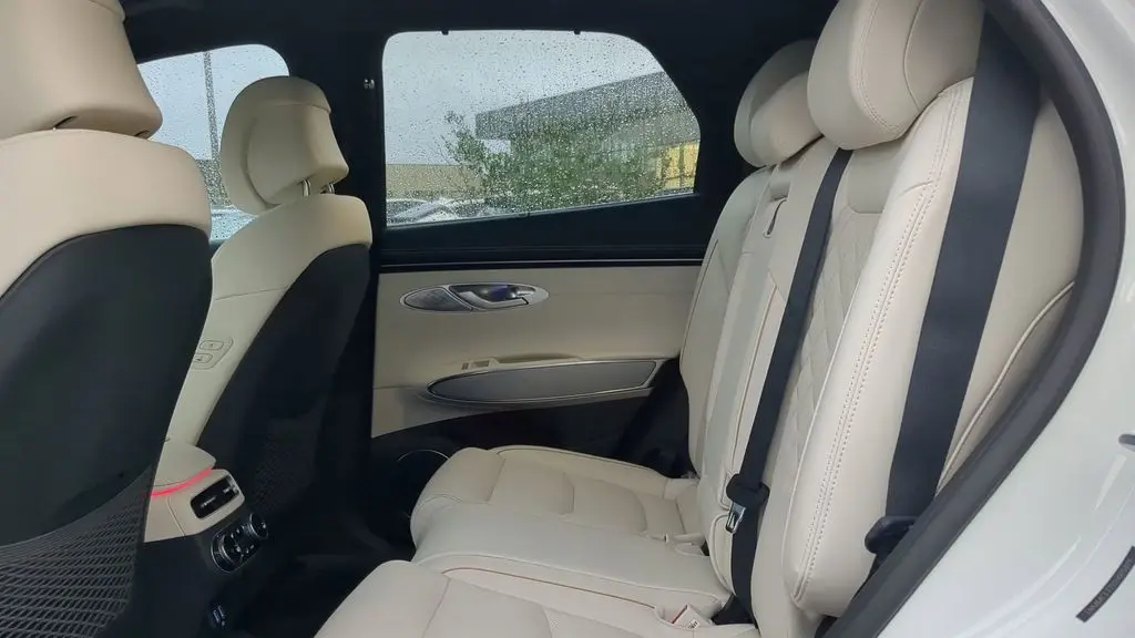 2025 Genesis Electrified GV70 Advanced