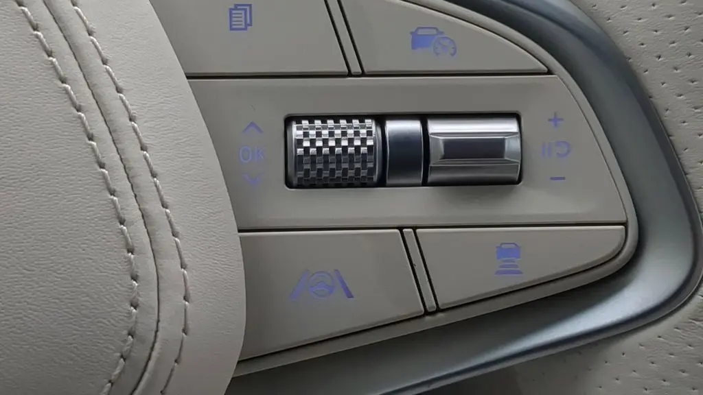 2025 Genesis Electrified GV70 Advanced