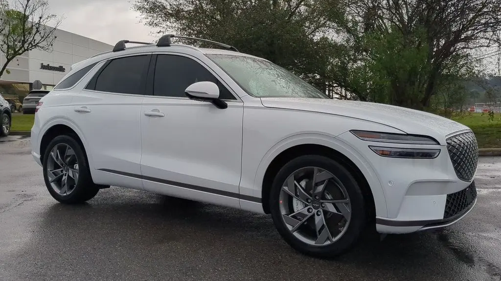 2025 Genesis Electrified GV70 Advanced