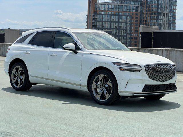 2025 Genesis Gv70 - $75,725