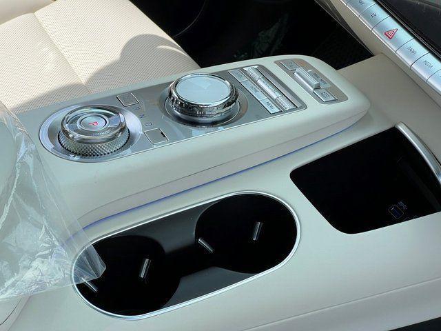2025 Genesis Gv70 - $75,725