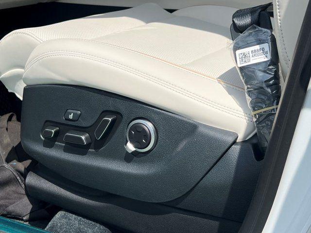 2025 Genesis Gv70 - $75,725