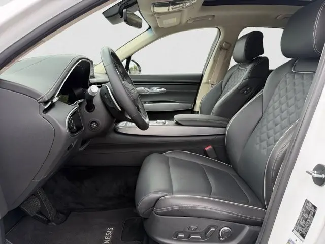 2024 Genesis Gv70 - $46,995