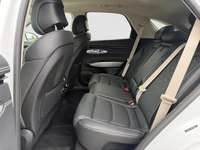 2024 Genesis Gv70 - $46,995