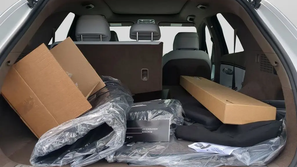 2026 Genesis Electrified GV70 Standard