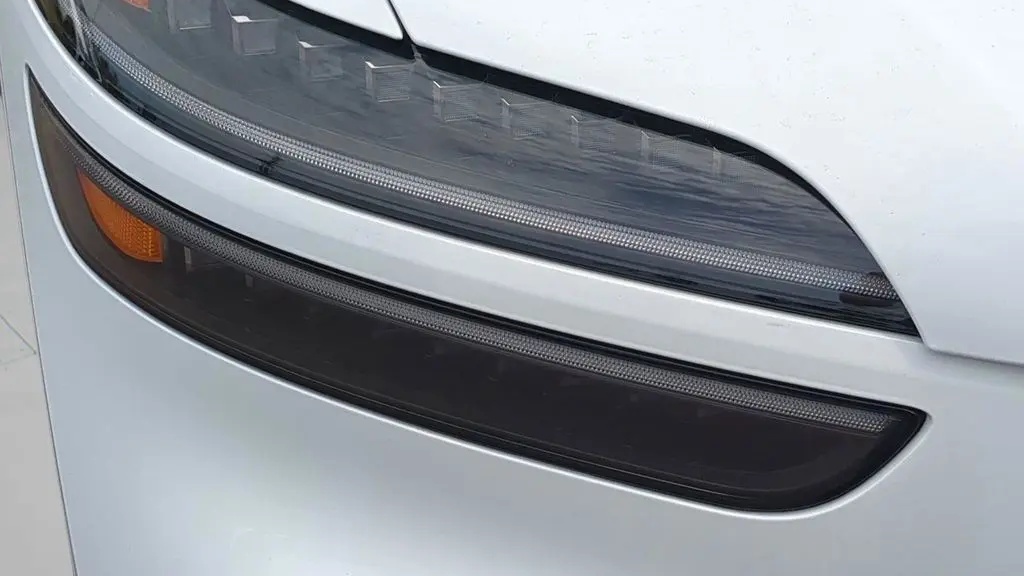 2026 Genesis Electrified GV70 Standard