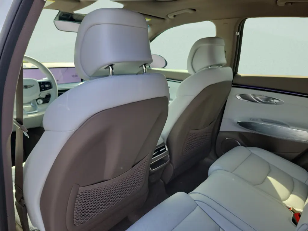 2026 Genesis Gv70 - $62,399