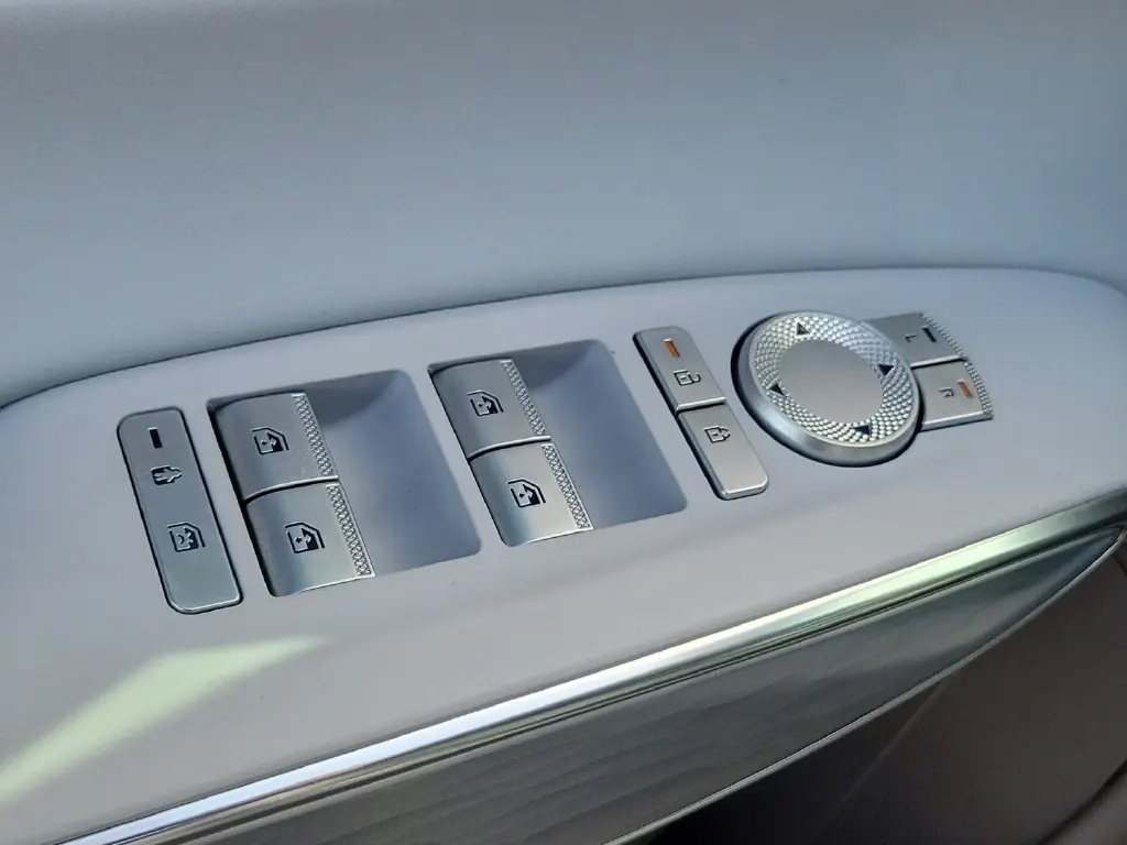 2026 Genesis Gv70 - $62,399