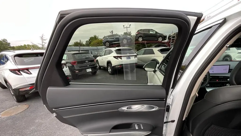 2026 Genesis Electrified GV70 Standard