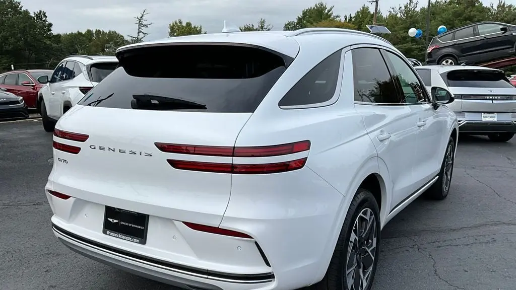 2026 Genesis Electrified GV70 Standard