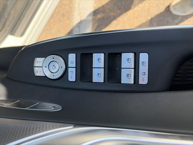 2026 Genesis Gv70 - $57,758