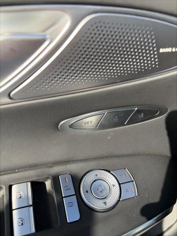 2026 Genesis Gv70 - $57,758