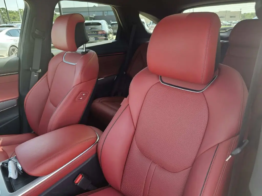 2026 Genesis Gv70 - $48,900