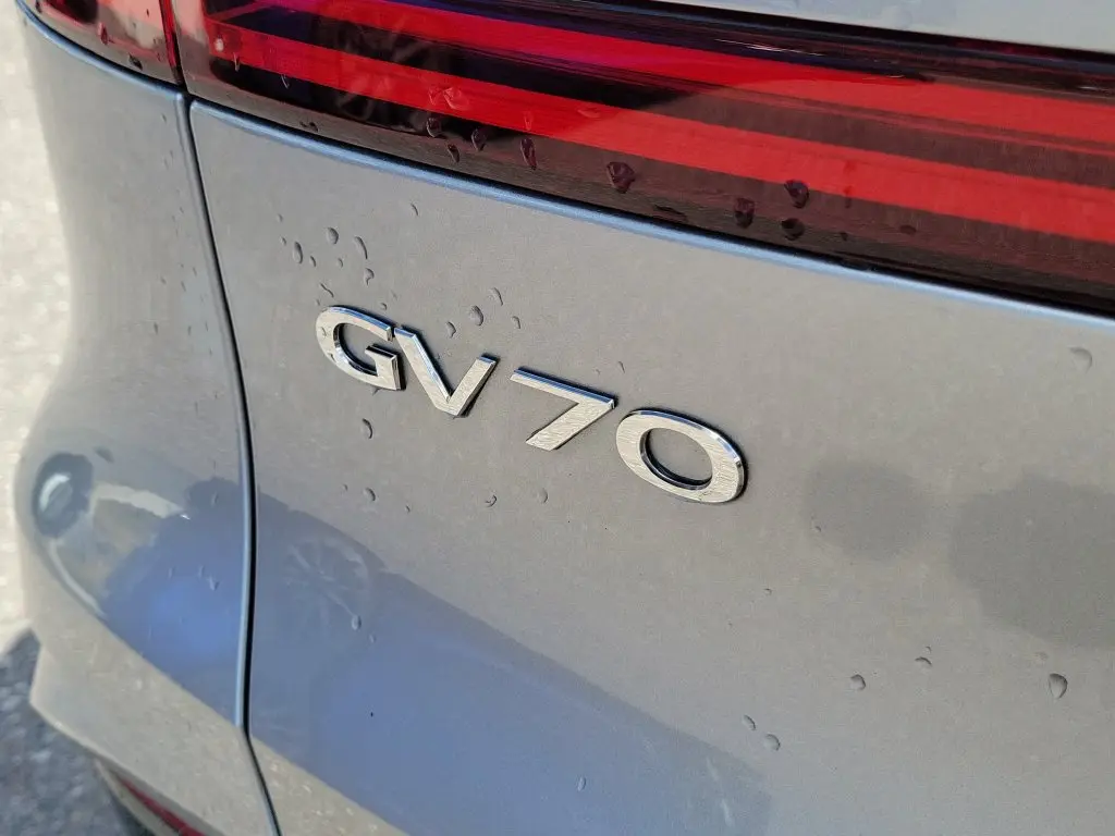 2026 Genesis Gv70 - $65,099