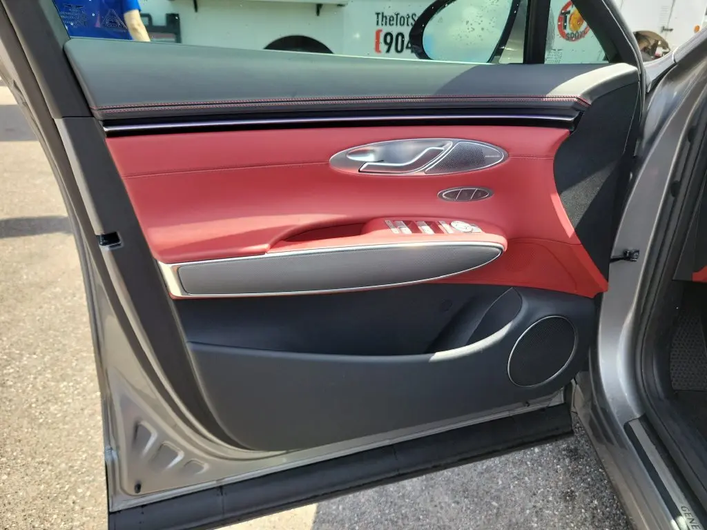 2026 Genesis Gv70 - $65,099