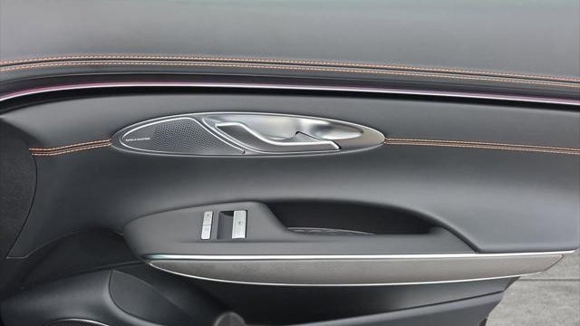 2026 Genesis GV70 3.5T Sport Advanced